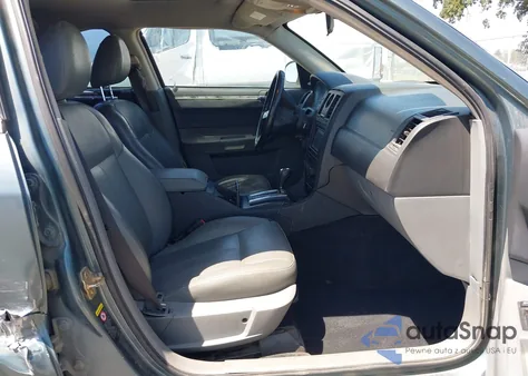 2005 Chrysler 300 Touring из США, поврежденный, VIN 2C3AA53G65H597685